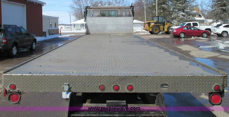image for item E5046 1991 Western Star 4800 flatbed truck