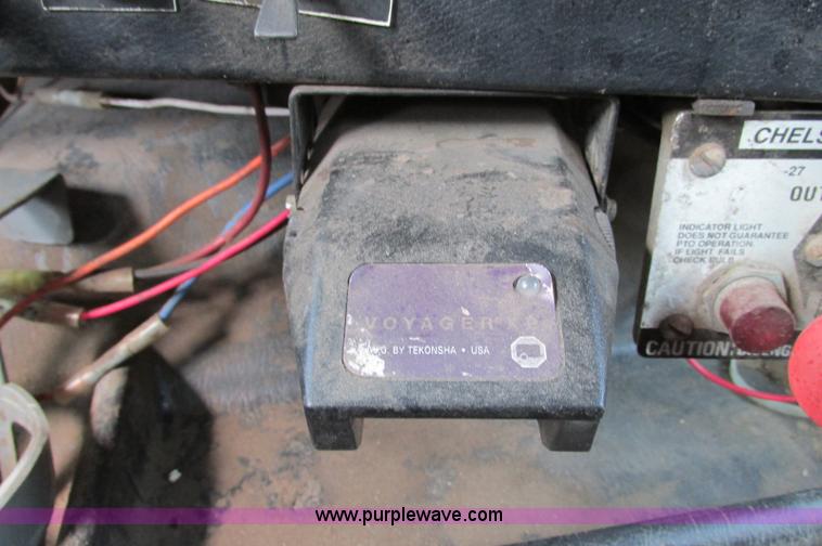 image for item E5046 1991 Western Star 4800 flatbed truck