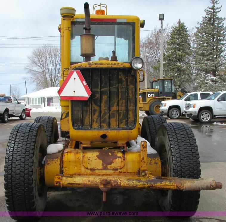 image for item E5047 1959 Caterpillar 12 motor grader