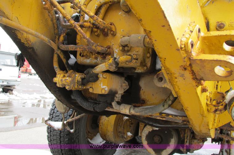 image for item E5047 1959 Caterpillar 12 motor grader
