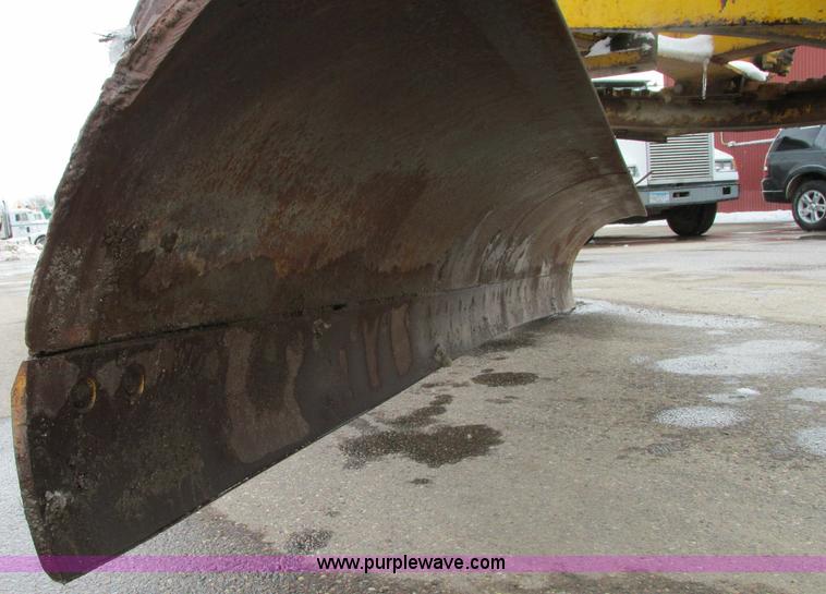 image for item E5047 1959 Caterpillar 12 motor grader