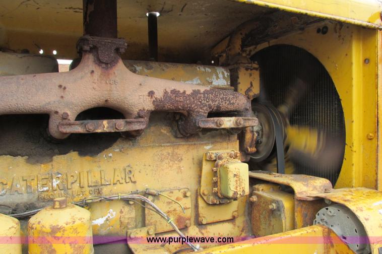image for item E5047 1959 Caterpillar 12 motor grader
