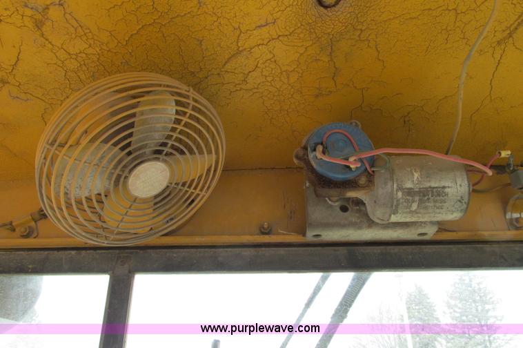 image for item E5047 1959 Caterpillar 12 motor grader