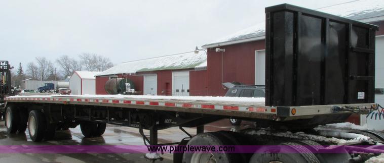 image for item E5049 1995 Trail King NXT152 flatbed trailer