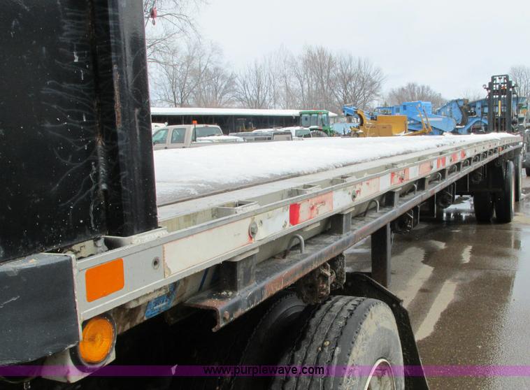 image for item E5049 1995 Trail King NXT152 flatbed trailer