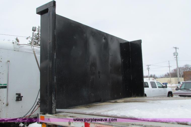 image for item E5049 1995 Trail King NXT152 flatbed trailer