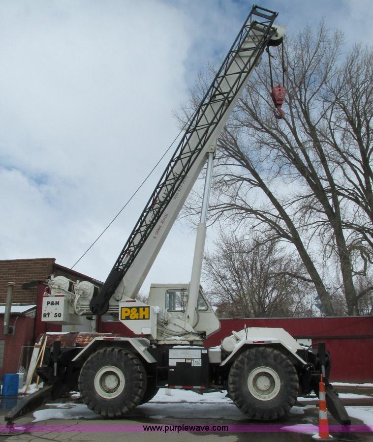 image for item E5051 1985 P & H RT50 rough terrain crane