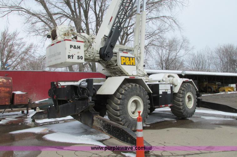 image for item E5051 1985 P & H RT50 rough terrain crane