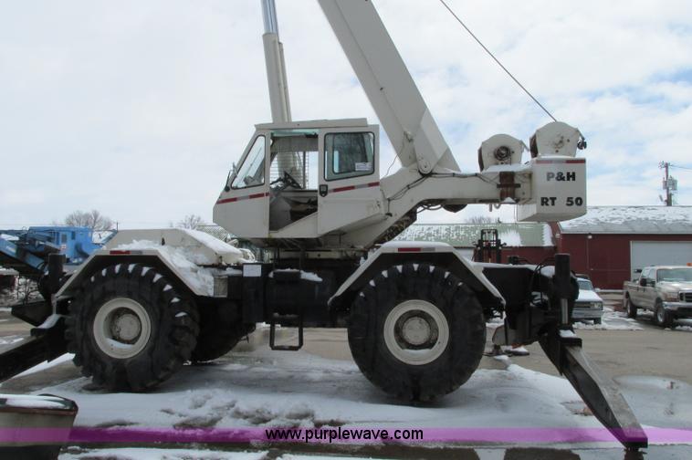 image for item E5051 1985 P & H RT50 rough terrain crane