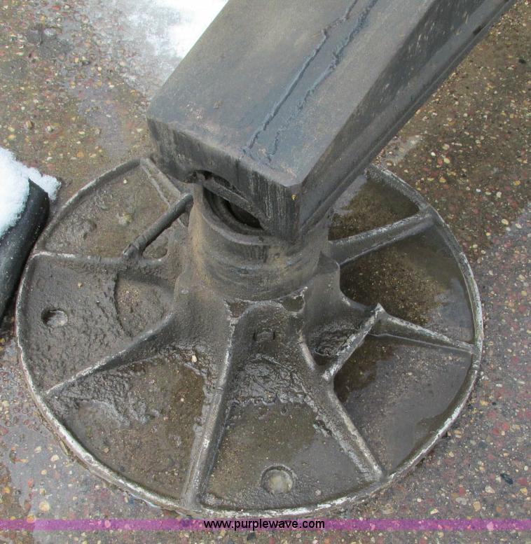 image for item E5051 1985 P & H RT50 rough terrain crane