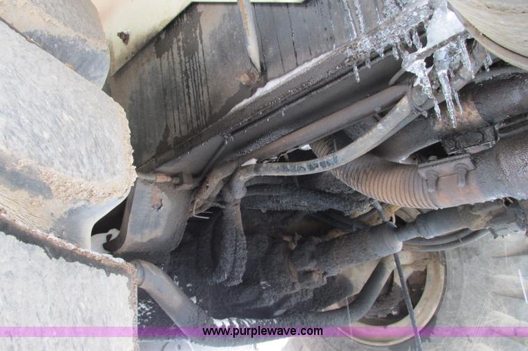 image for item E5051 1985 P & H RT50 rough terrain crane