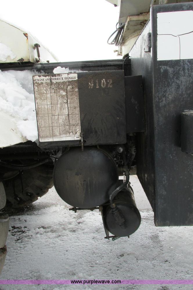 image for item E5051 1985 P & H RT50 rough terrain crane