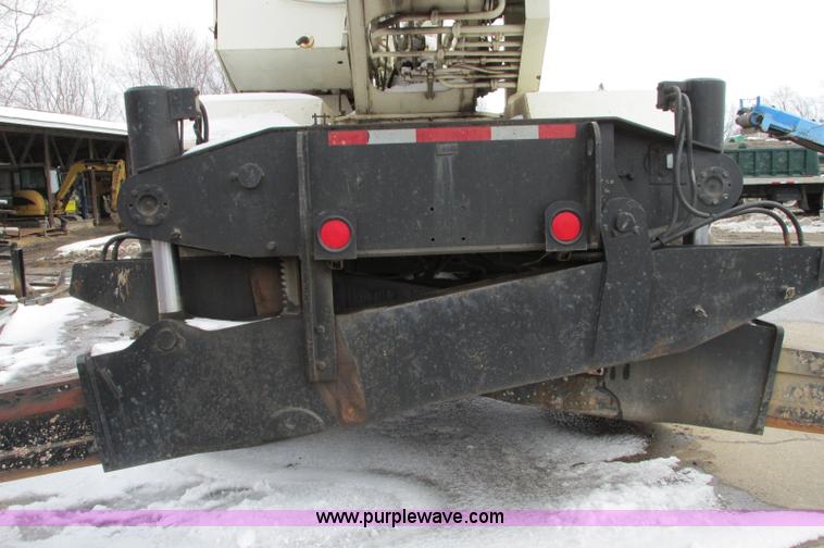 image for item E5051 1985 P & H RT50 rough terrain crane