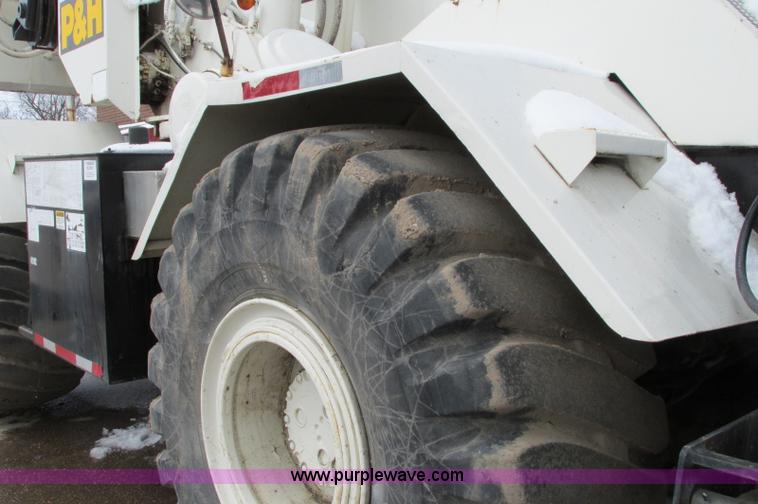 image for item E5051 1985 P & H RT50 rough terrain crane