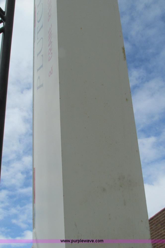 image for item E5051 1985 P & H RT50 rough terrain crane