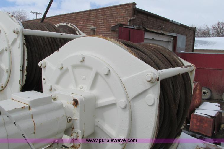 image for item E5051 1985 P & H RT50 rough terrain crane