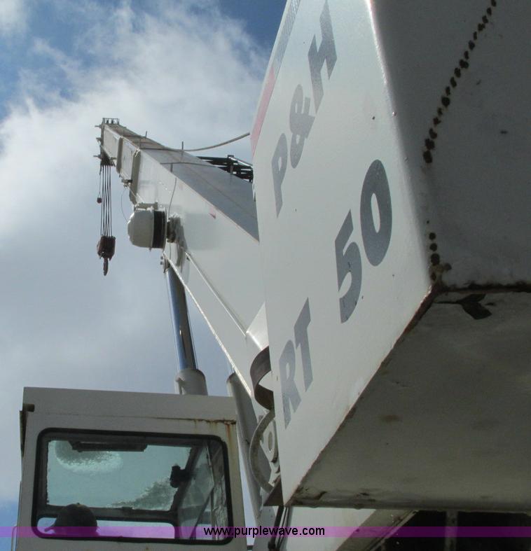 image for item E5051 1985 P & H RT50 rough terrain crane