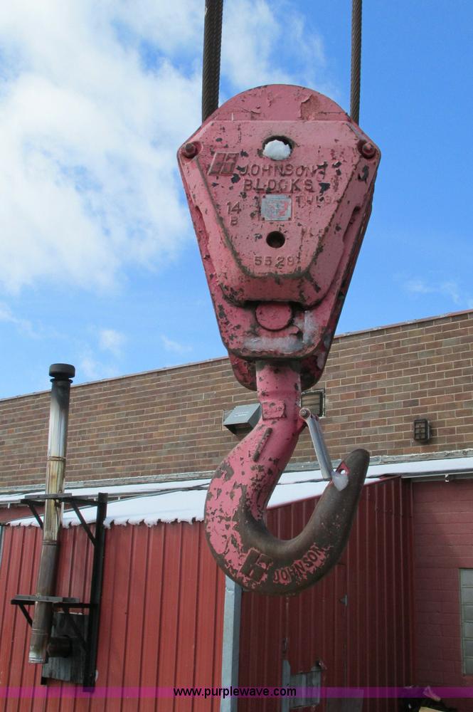 image for item E5051 1985 P & H RT50 rough terrain crane