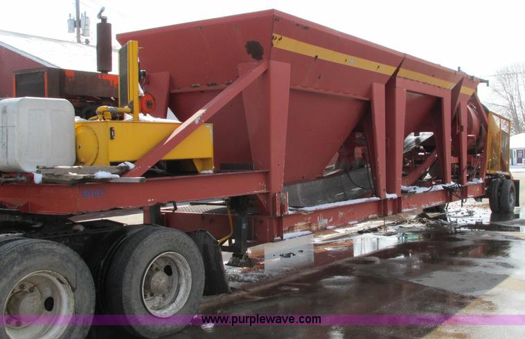 image for item E5052 Trailer mounted soil blender
