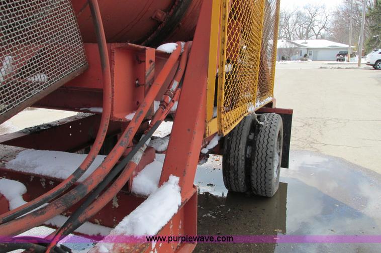 image for item E5052 Trailer mounted soil blender