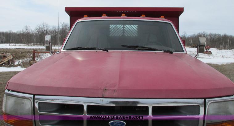 image for item E5057 1994 Ford F350 XLT dump truck