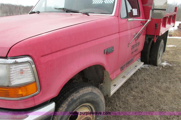 image for item E5057 1994 Ford F350 XLT dump truck