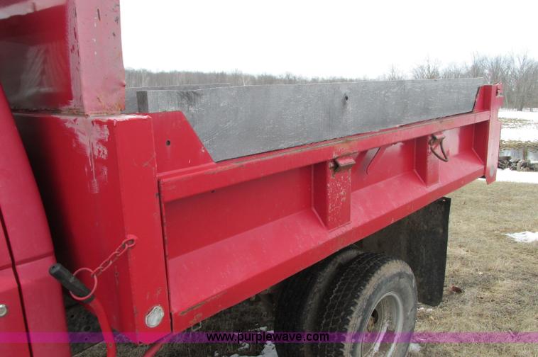 image for item E5057 1994 Ford F350 XLT dump truck