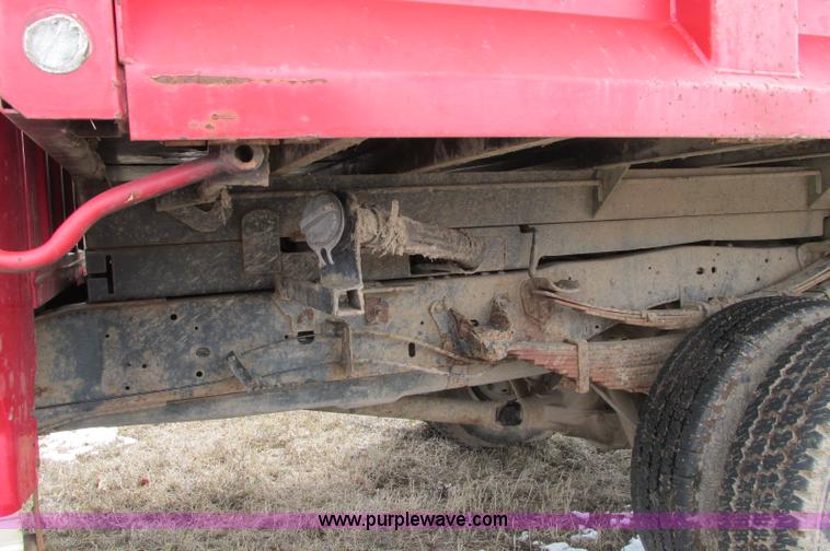 image for item E5057 1994 Ford F350 XLT dump truck