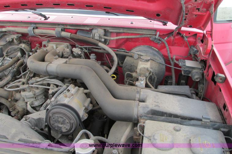 image for item E5057 1994 Ford F350 XLT dump truck