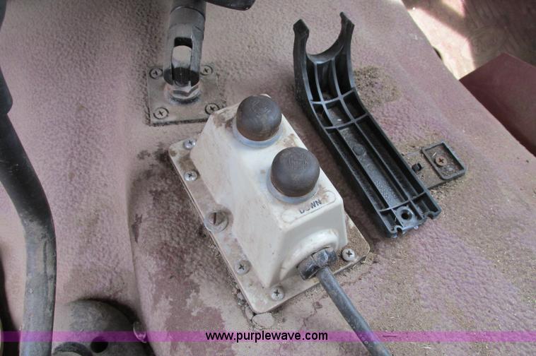 image for item E5057 1994 Ford F350 XLT dump truck