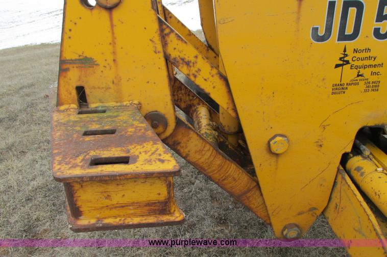 image for item E5061 1975 John Deere 570A motor grader