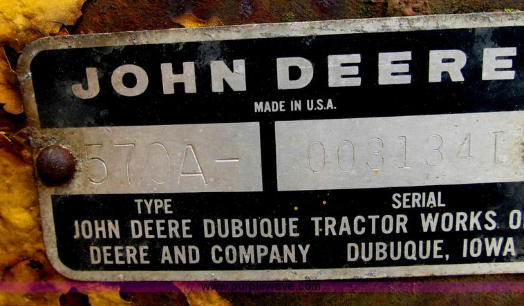 image for item E5061 1975 John Deere 570A motor grader