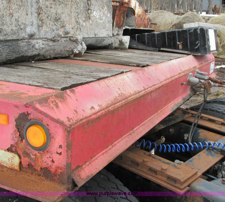 image for item E5063 1999 Olvedi DLB35 45' lowboy trailer