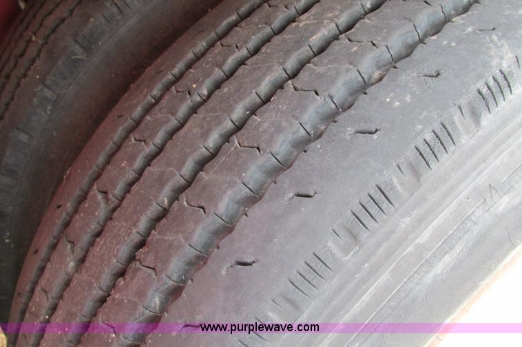 image for item E5063 1999 Olvedi DLB35 45' lowboy trailer