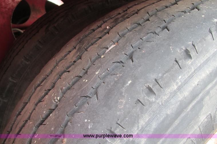 image for item E5063 1999 Olvedi DLB35 45' lowboy trailer