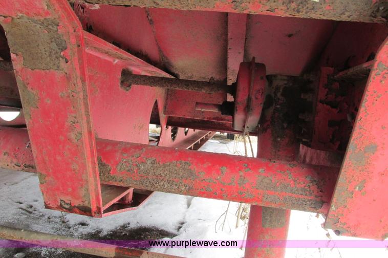 image for item E5063 1999 Olvedi DLB35 45' lowboy trailer