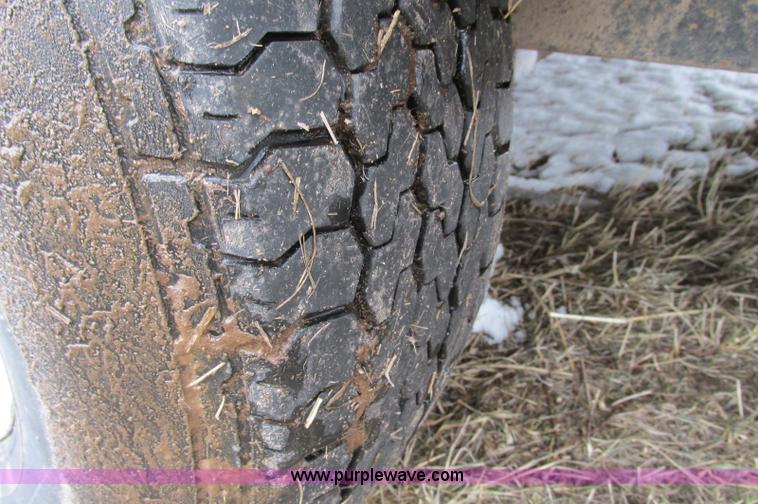 image for item E5065 1998 Wells Cargo EW2024 enclosed trailer