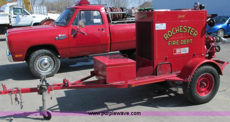 image for item E5066 Twin Coach trailer mounted pump unit