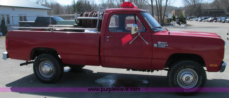 image for item E5068 1983 Dodge Power Ram 250 Custom pickup truck
