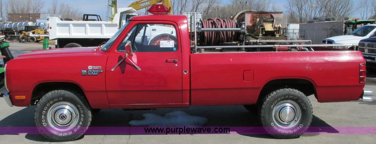 image for item E5068 1983 Dodge Power Ram 250 Custom pickup truck