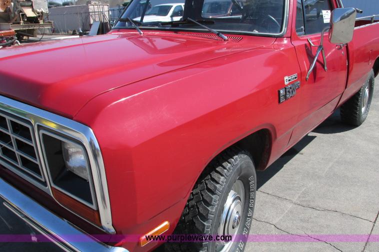 image for item E5068 1983 Dodge Power Ram 250 Custom pickup truck