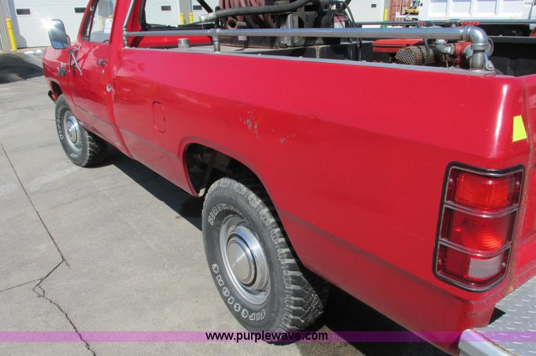 image for item E5068 1983 Dodge Power Ram 250 Custom pickup truck