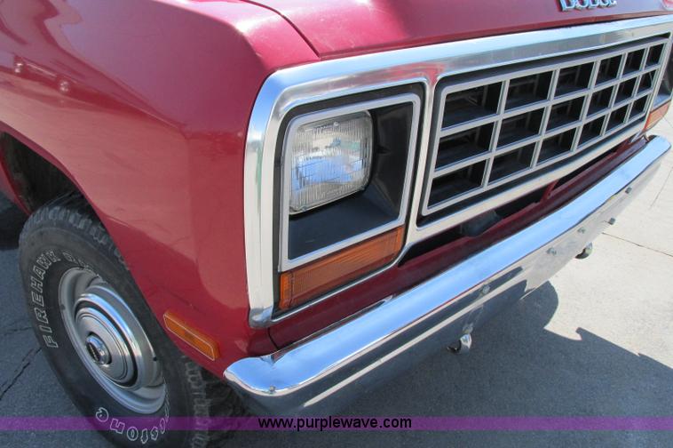 image for item E5068 1983 Dodge Power Ram 250 Custom pickup truck