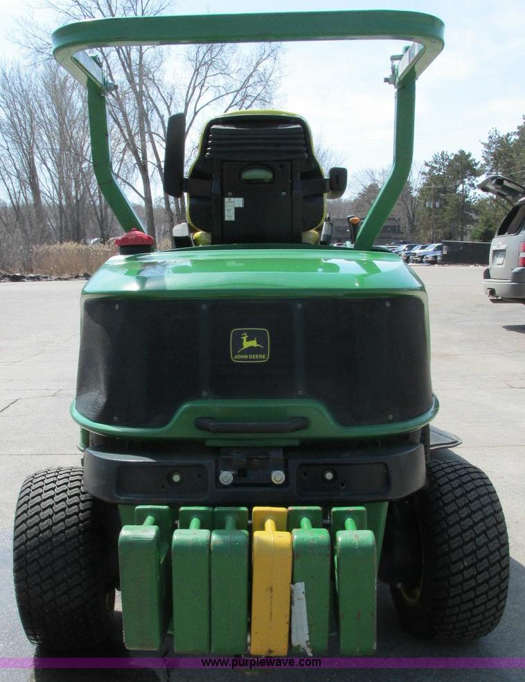 image for item E5069 John Deere 1445 mower