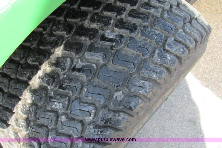 image for item E5069 John Deere 1445 mower