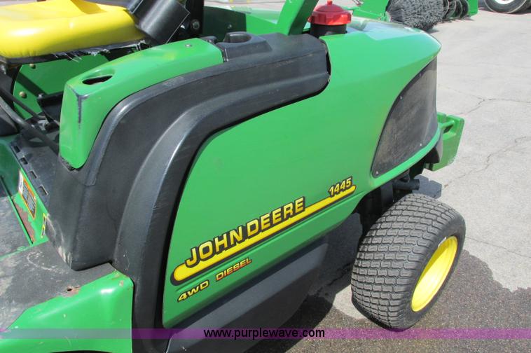 image for item E5069 John Deere 1445 mower