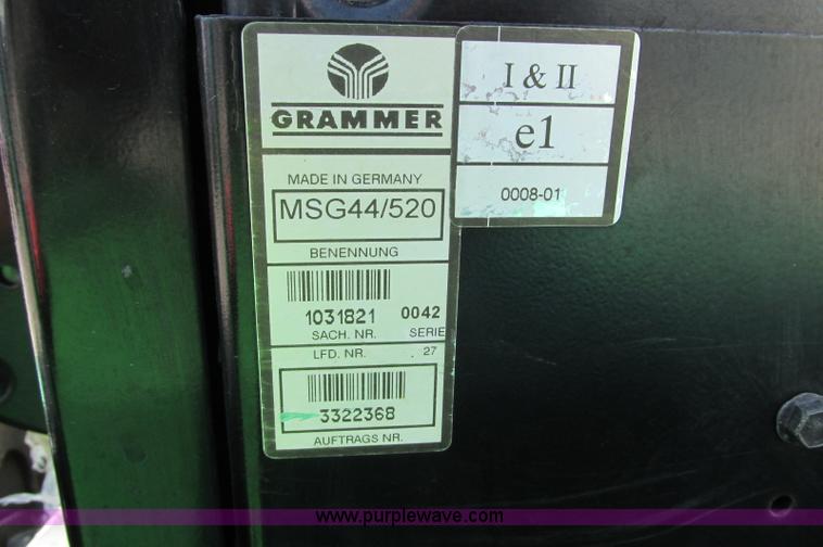 image for item E5069 John Deere 1445 mower