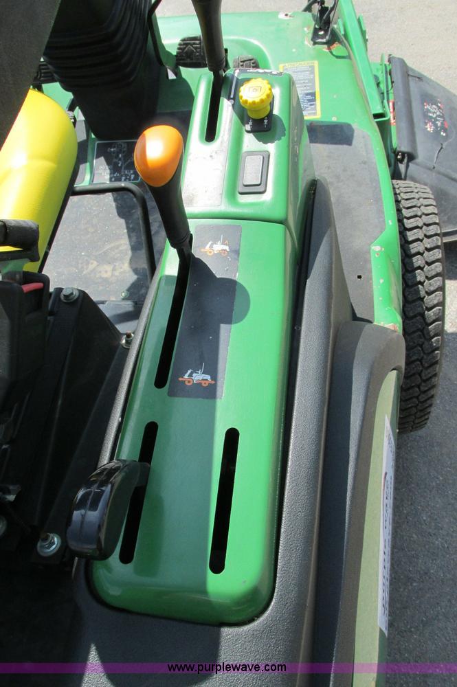 image for item E5069 John Deere 1445 mower
