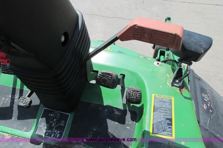 image for item E5069 John Deere 1445 mower