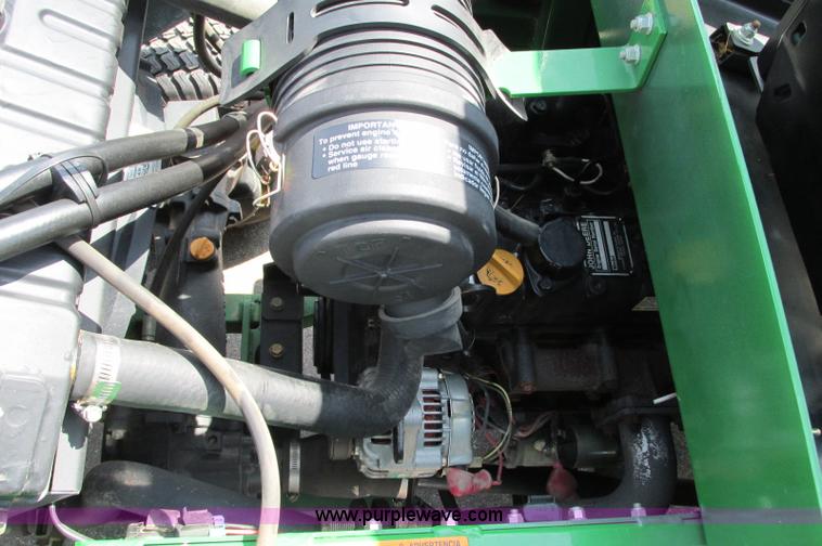 image for item E5069 John Deere 1445 mower